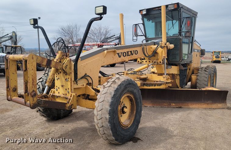 2001  Volvo G730  motor grader - LV9529