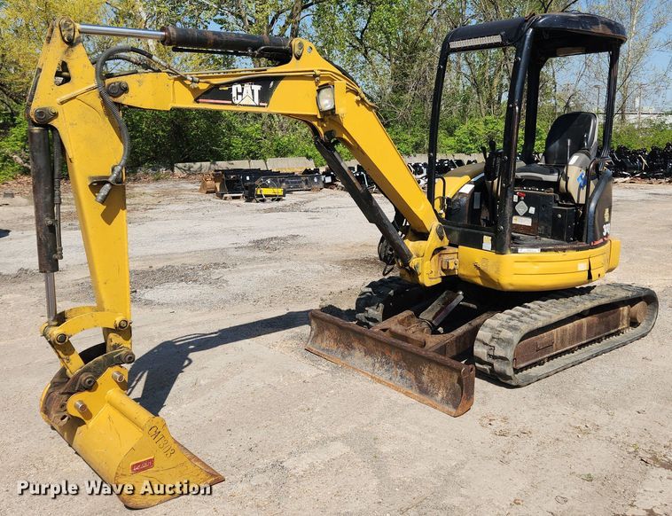 2005 Caterpillar 303CR  mini excavator - MW9713