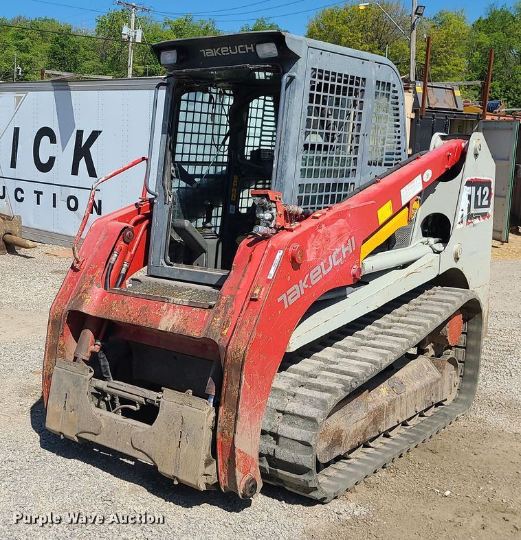 2014 Takeuchi TL12  tracked skid steer loader - MX9733
