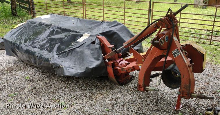 New Holland 616  disc mower - LL9126