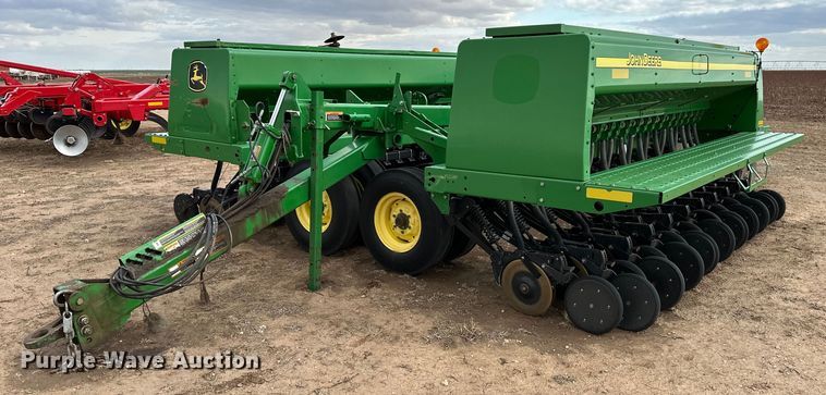 John Deere 455  grain drill - LR9752