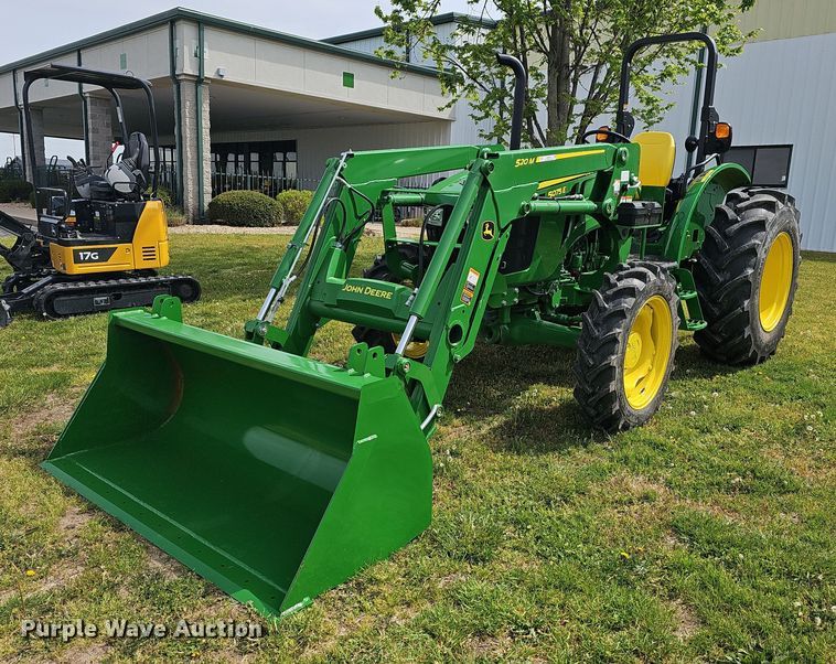 2021 John Deere 5075E  MFWD tractor - MC9015
