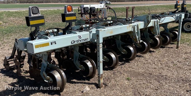 Orthman 1TRIPR  strip-till - MS9566