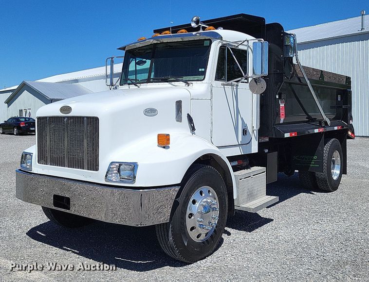 2000 Peterbilt 330  dump truck - LR9227