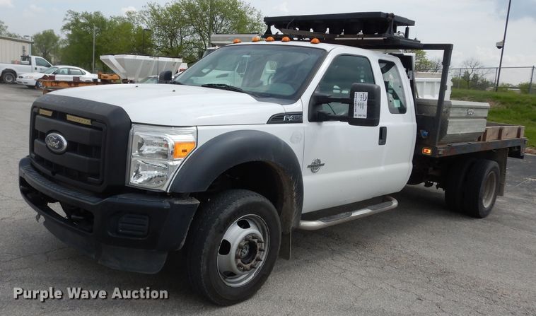 2012 Ford F450 Super Duty XL  SuperCab flatbed truck - DK1793