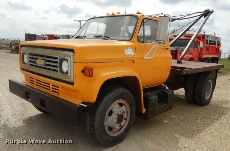 1988 Chevrolet C50 Custom Deluxe  winch truck - DK1809