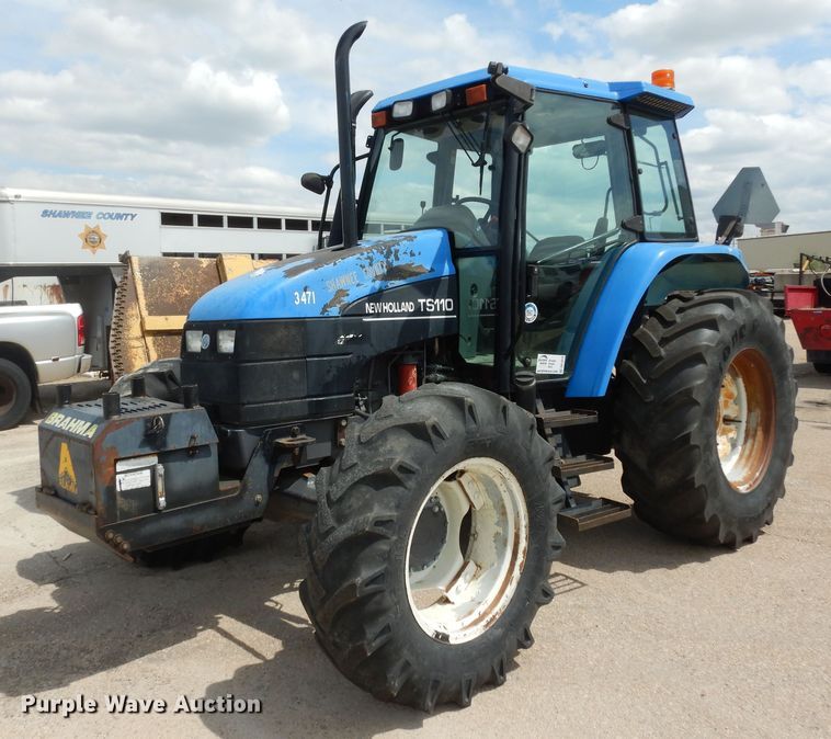 2001 New Holland TS110  MFWD tractor - DK1819