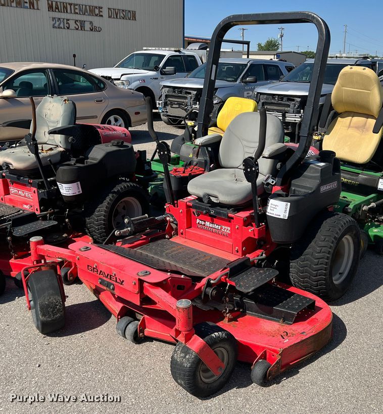 Gravely Pro Master 272  ZTR lawn mower - DN4596