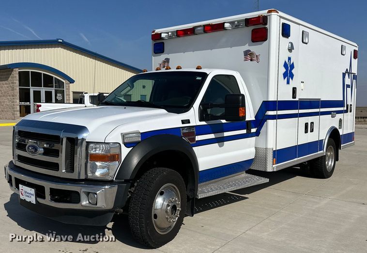 2008 Ford F450 Super Duty  ambulance - JJ9935