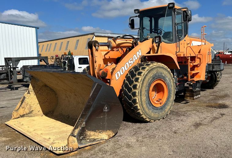 2008 Doosan DL400  wheel loader - KL9099