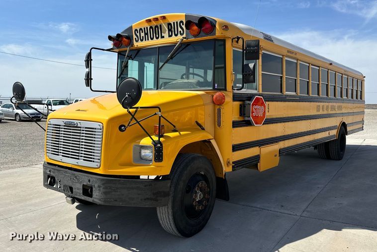 2002 Freightliner  school bus - KX9022