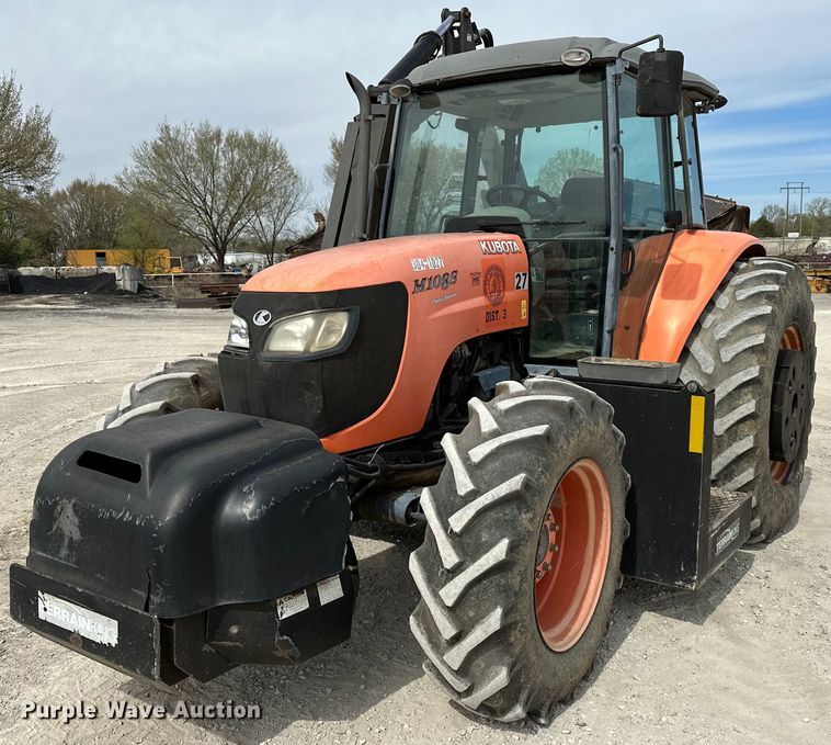 Kubota M108S  MFWD tractor - LR9656