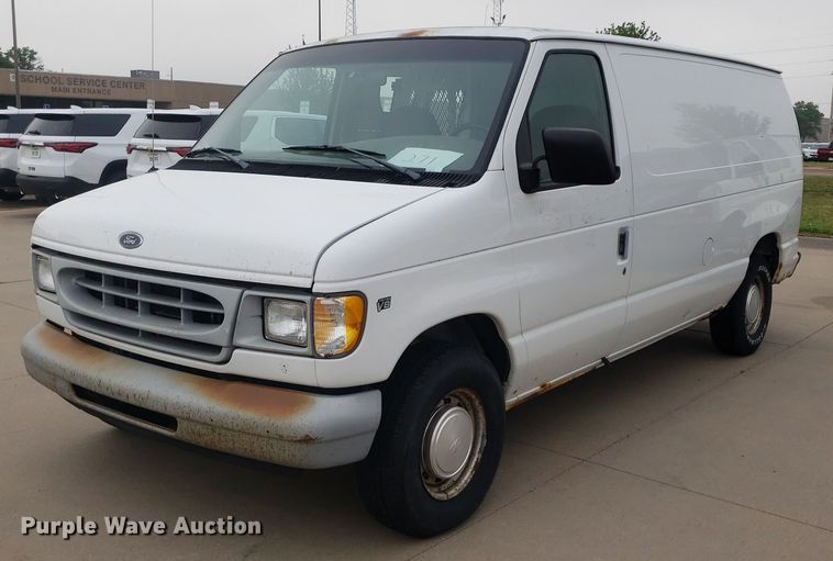1998 Ford Econoline E150  van - LT9714