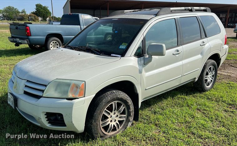 2004 Mitsubishi Endeavor  SUV - MF9937