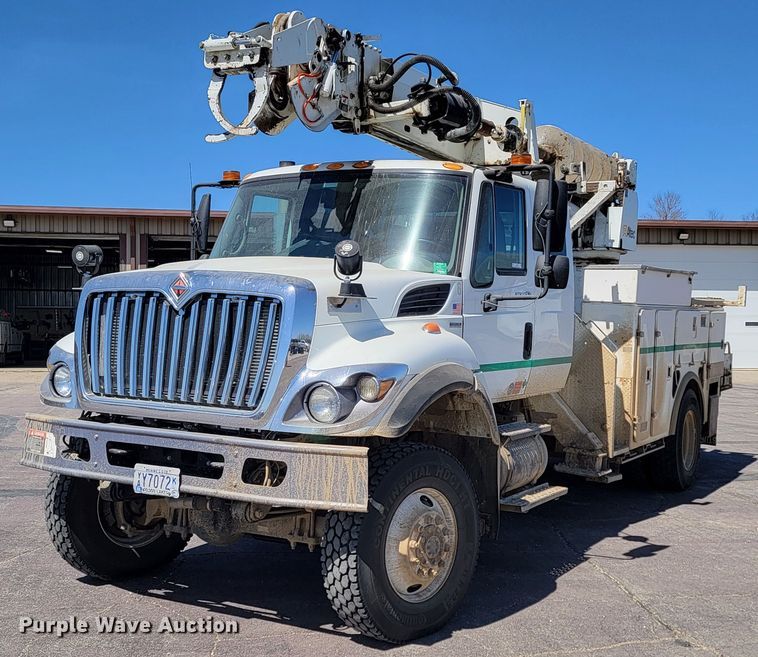2008 International WorkStar 7400  digger derrick truck - ML9308