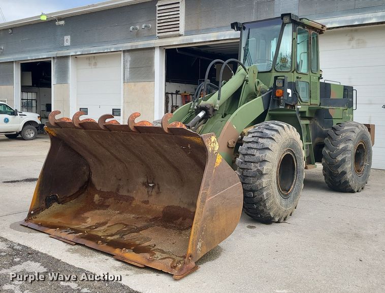 2001 John Deere 644EZ  wheel loader - MX9768