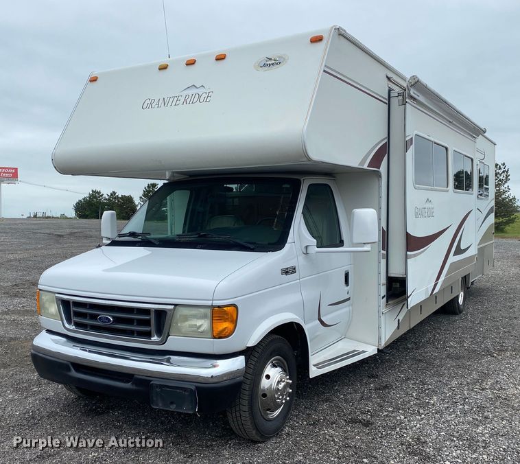 2003 Ford E450 Super Duty  RV - KB9440