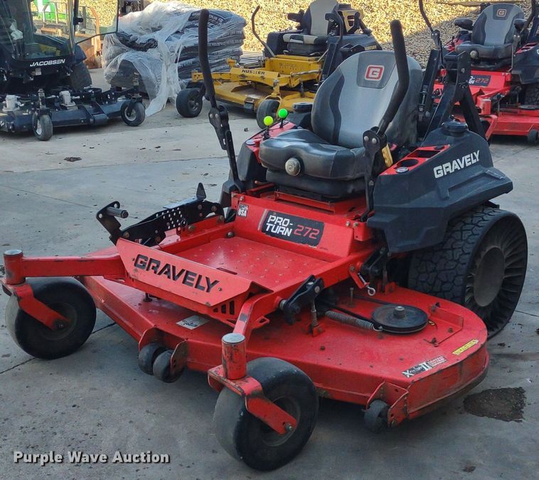 Gravely Pro Turn 272  ZTR lawn mower - LL9103