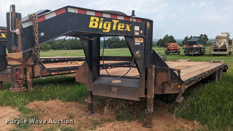 2014 Big Tex 22GN-25BK+5CP  equipment trailer - MO9021