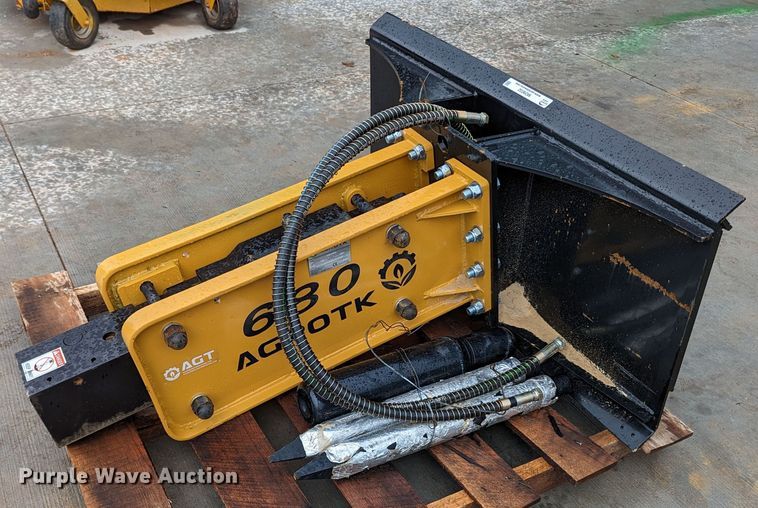 2023 Agrotk 680  skid steer breaker - MO9032