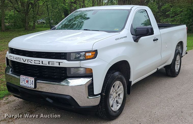 2020 Chevorlet Silverado 1500  pickup truck - DC6085