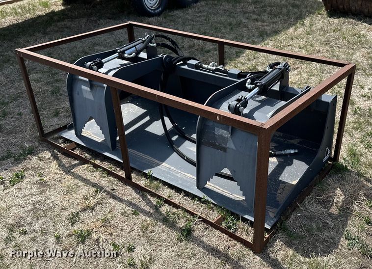 Wolverine  72&quot;W skid steer grapple bucket - KL9149