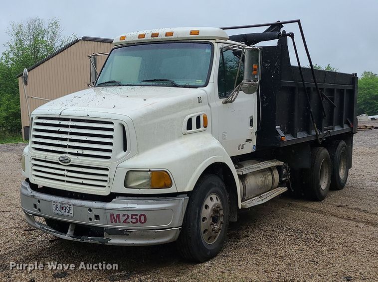 1999 Sterling A-Line  dump truck - LE9067