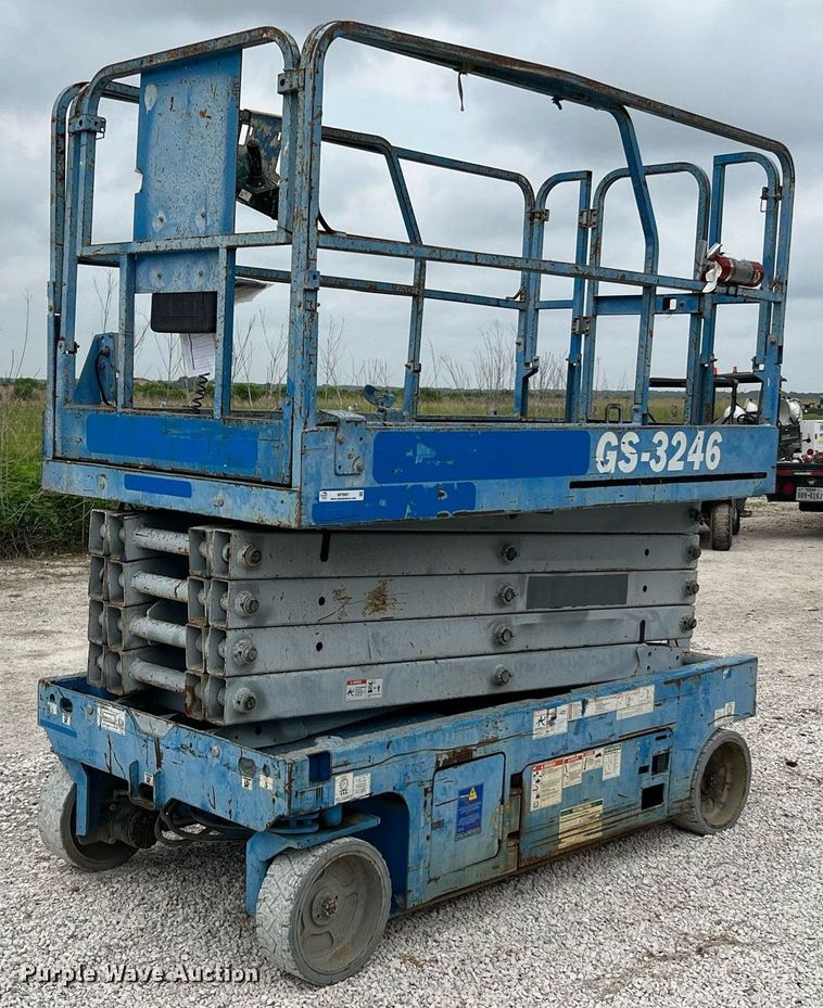 2014 Genie GS-3246  scissor lift - MF9961