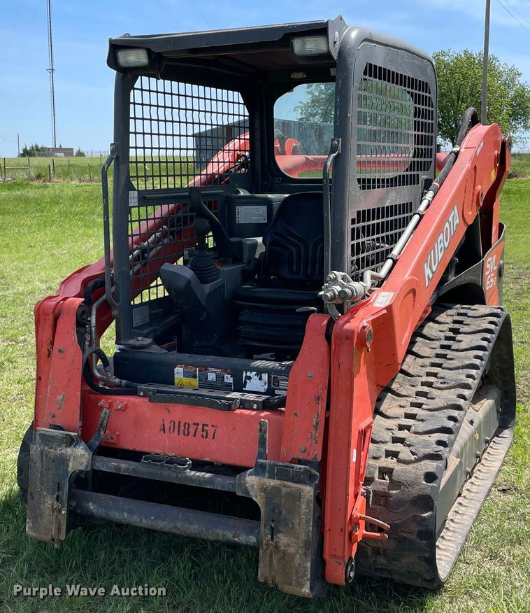 2019 Kubota SVL65-2  tracked skid steer loader - MM9517