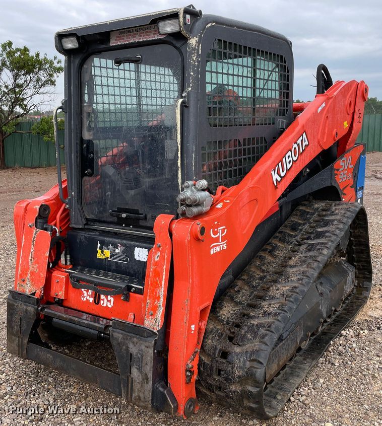 2021 Kubota SVL95-2S  tracked skid steer loader - MM9532