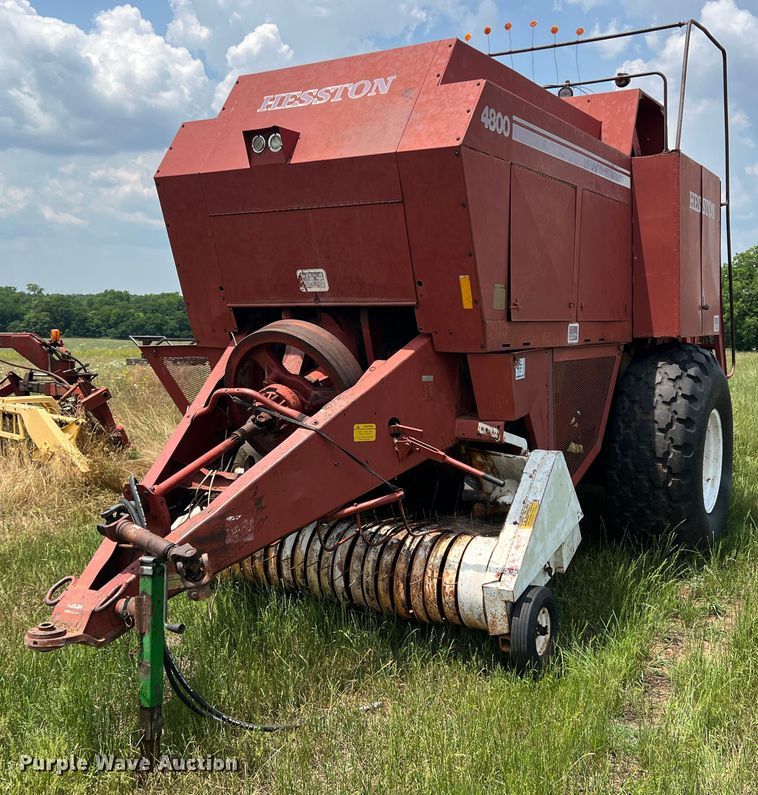 Hesston 4800  large square baler - DN3025