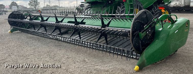 2017 John Deere 635FD HydraFlex  flex draper head - KL9122
