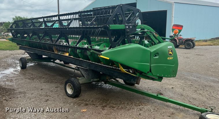 2010 John Deere 630F HydraFlex  flex head - LG9178