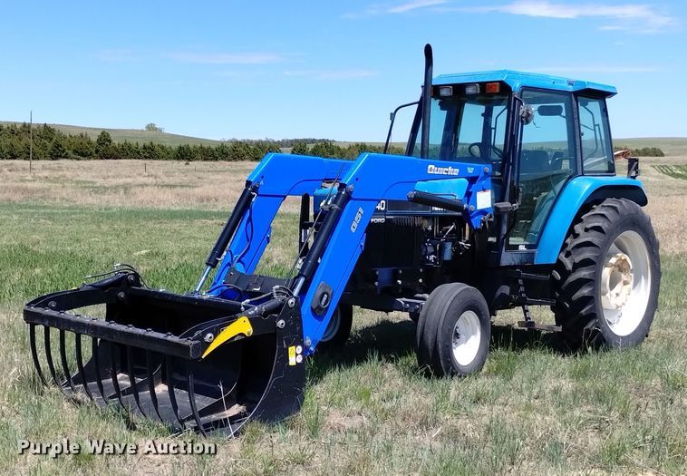 1997 Ford New Holland 7740SL  tractor - LP9558