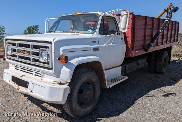 1973 GMC 6000  grain truck - MN9996