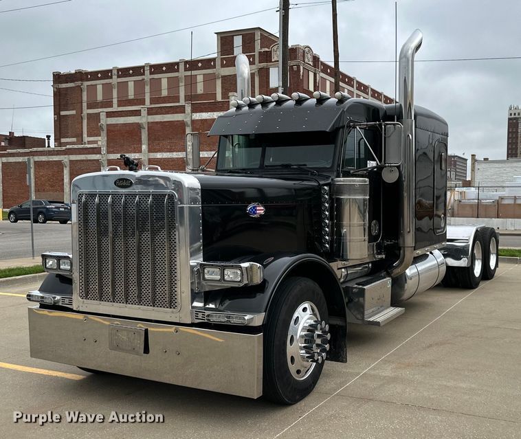 1998 Peterbilt 379  semi truck - DO4964