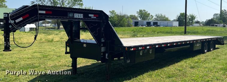 2020 Load Trail  equipment trailer - LG9118