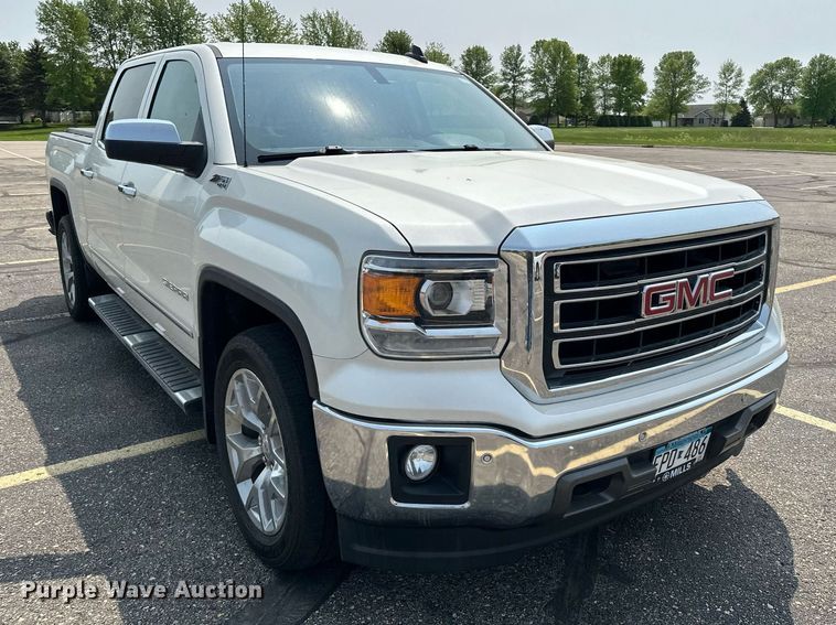 2015 GMC Sierra 1500 SLT  Crew Cab pickup truck - AF9724