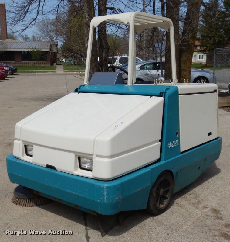 Tennant 355  sweeper - AF9746