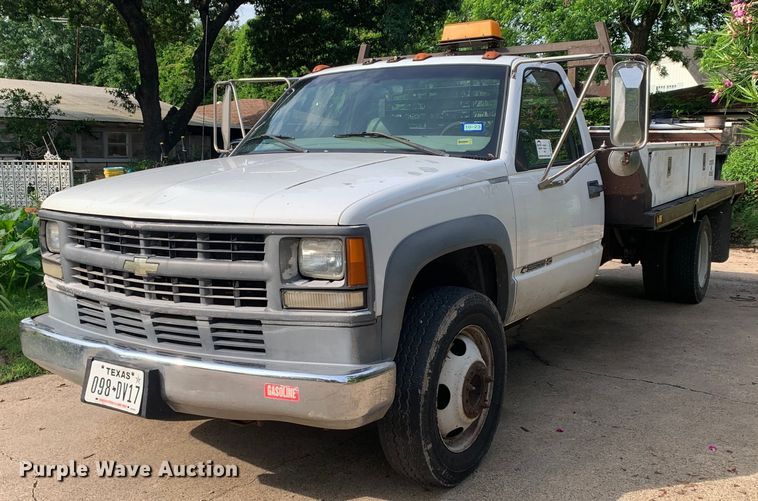 2000 Chevrolet C3500HD  flatbed pickup truck - DP8647