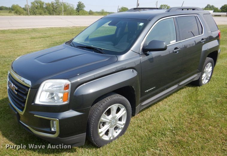 2017 GMC Terrain SLE  SUV - JO9157