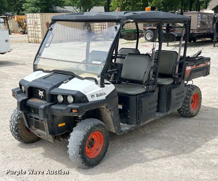 2011 Bobcat 3400XL  utility vehicle - LG9193