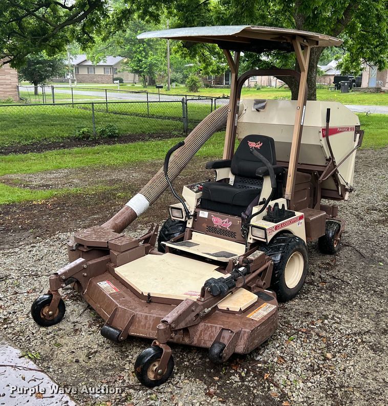 Grasshopper 725D  ZTR lawn mower - LG9228