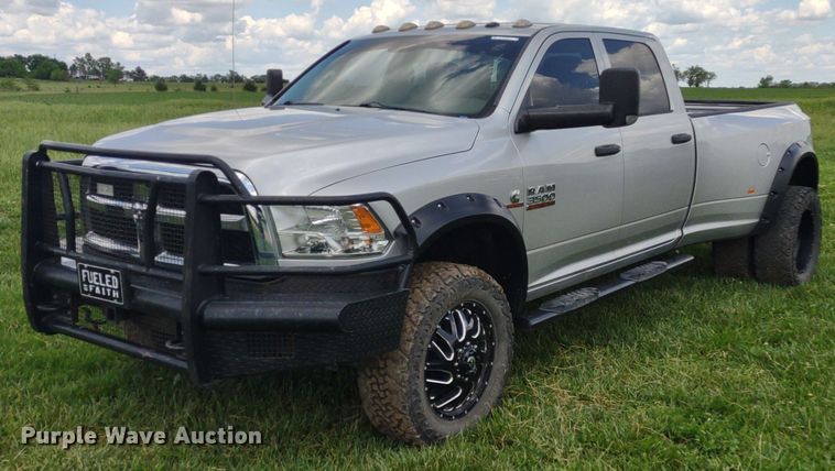 2014 Dodge Ram 3500HD  Crew Cab pickup truck - LL9185