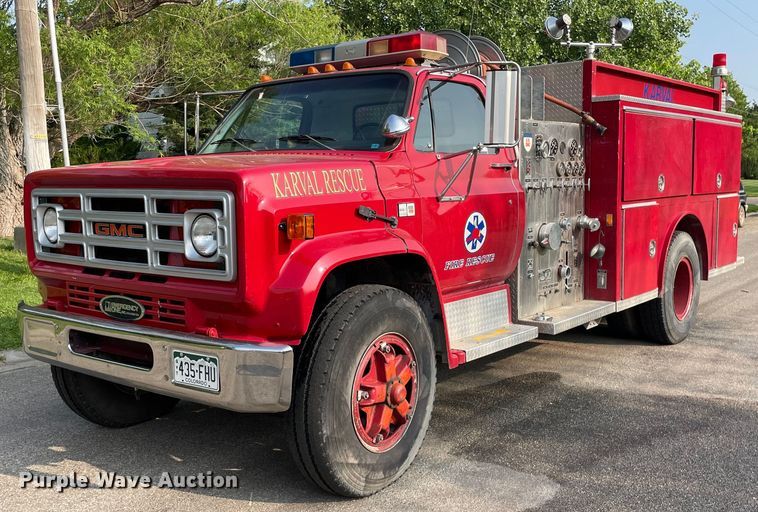 1985 GMC C7000  pumper fire truck - LY9727