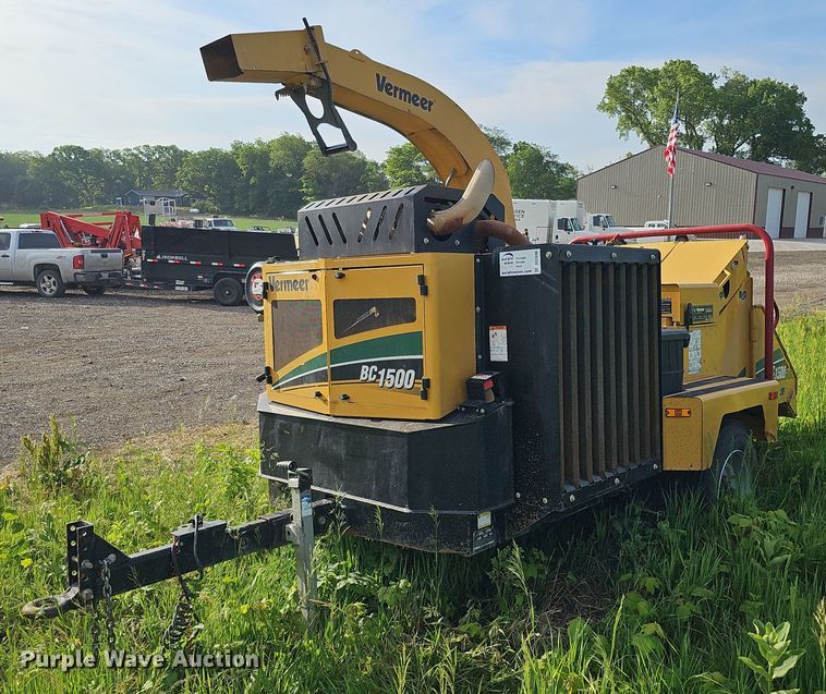 2020 Vermeer BC1500  wood chipper - DO2696