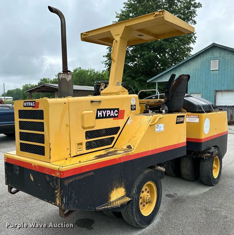 2000 Hypac C530AH  pneumatic roller - DP3152