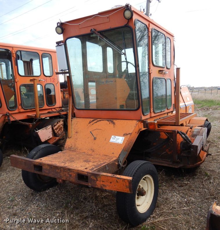 1997 Broce RJ300  broom - DQ7327
