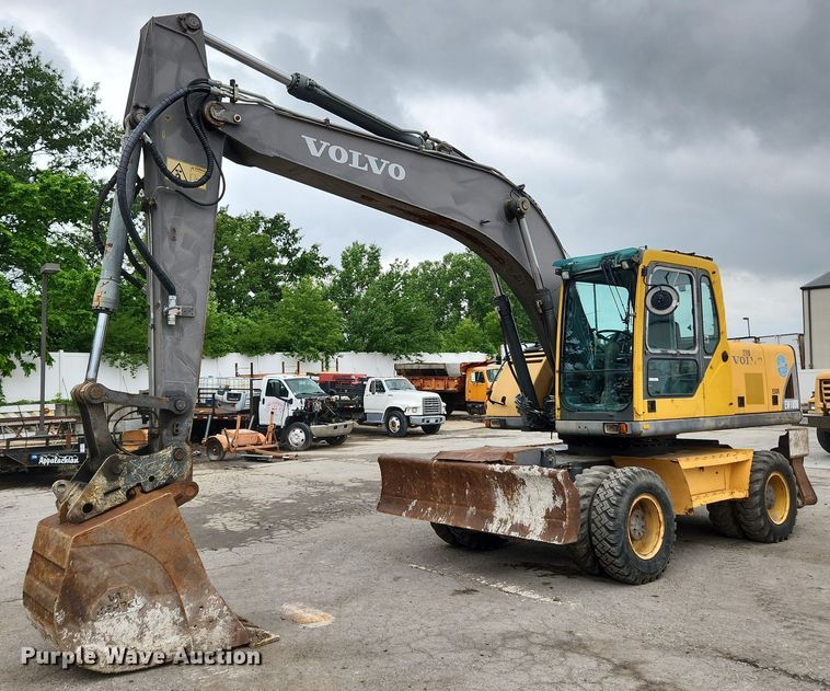 2004 Volvo EW180B  wheeled excavator - LX9595