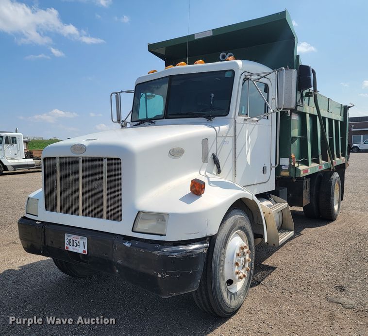 1999 Peterbilt 330  dump truck - ML9415